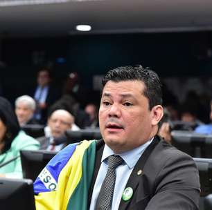 Moraes vota para tornar Gilvan da Federal réu por ataques ao comandante do Exército