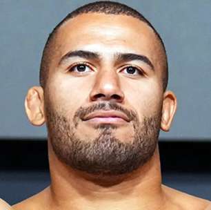 Vitor Petrino reclama de saída do top-15 e desafia 'maior nocauteador da história' após vitória no UFC Vegas 114