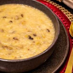 Sopa cremosa de pupunha e shimeji: saudável, leve e saborosa
