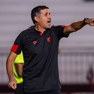 Após classificação do Atlético-GO, Eduardo Sousa não poupa e dispara: "É importante"