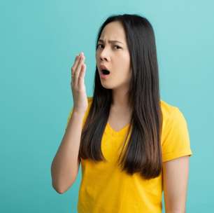 Mau hálito: 6 mitos e verdades sobre a halitose