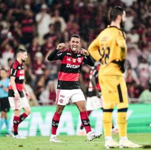 Lino ressurge com Jardim e vive fase artilheira no Flamengo