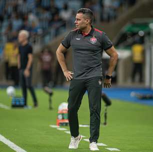 Jair Ventura admite atuação fraca do Vitória após derrota para o Grêmio: "Essa é a grande verdade"