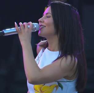 Lollapalooza Brasil: MARINA faz show "CUNTISSIMO" e revela look inspirado em flor brasileira