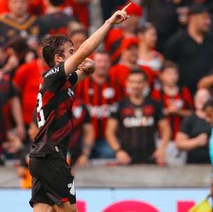 Athletico-PR vence Coritiba e encerra jejum no Atletiba