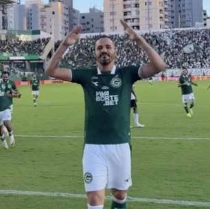 Com pênalti bizarro, Goiás vence o América na estreia da Série B