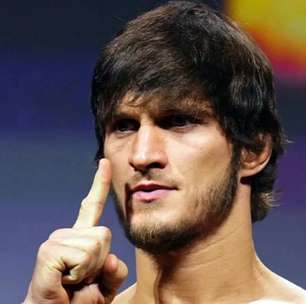 Empresário celebra performance de Movsar Evloev e revela bastidores positivos com o UFC