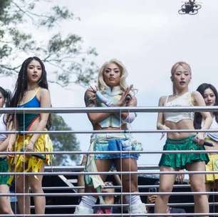 Pabllo Vittar e NMIXX se unem no MV de 'TIC TIC'