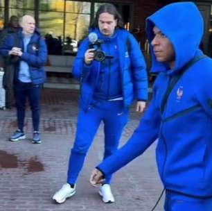 Seleção da França chega a Boston para enfrentar o Brasil