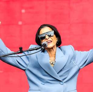 Marina Lima celebra 70 anos com novo disco e rebate crítico: 'Escroto'