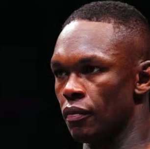Adesanya estranha demora de Chimaev para lutar e provoca no UFC: 'Deveria ser um campeão ativo'