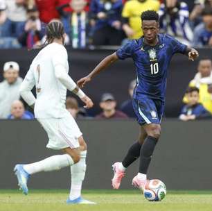 Mídia Internacional detona Seleção e veem "Mbappé petrificando Vinicius Jr"