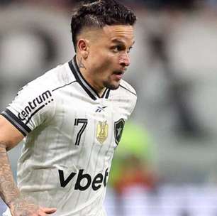 Artur comemora acerto com São Paulo: 'Uma das camisas mais pesadas do mundo"