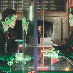 "Crookhaven": do livro à TV, a origem da nova série da BBC