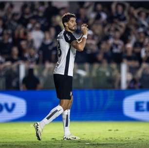 Pedro Raul tenta aproveitar ausências no ataque para desencantar no retorno ao Corinthians