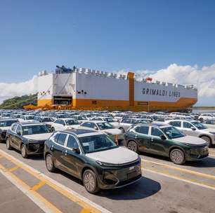 Primeiro lote do Geely EX5 EM-i híbrido chega ao Brasil e antecipa produção nacional