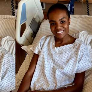 Bicampeã olímpica do vôlei revela que passou por cirurgia de 10h: 'Colocaram à prova minha fé'