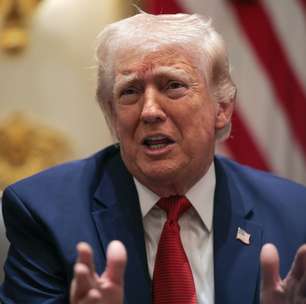 Trump avalia encerrar guerra contra o Irã sem reabrir Estreito de Ormuz, segundo imprensa americana