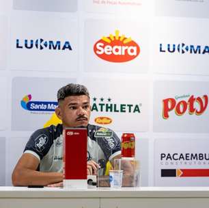 Tiquinho Soares fala sobre duelo contra o Botafogo e treino na Data-Fifa: 'Importante'
