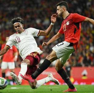 Yamal repudia cânticos islamofóbicos em Espanha x Egito e cobra respeito: "Intolerável"