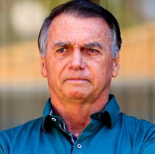 Michelle contradiz Carlos e diz que Bolsonaro está sem soluços