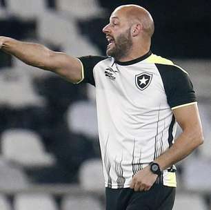 Botafogo encaminha contratação de Franclim Carvalho