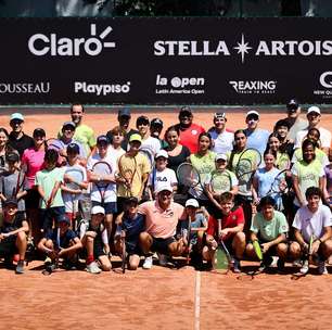 Carlos Omaki dá clínica durante o LA Open em São Paulo