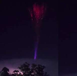 Espetáculo no céu: raio azul raro surpreende moradores durante tempestade na Argentina