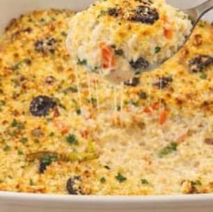 Arroz de forno com bacalhau cremoso e gratinado fácil