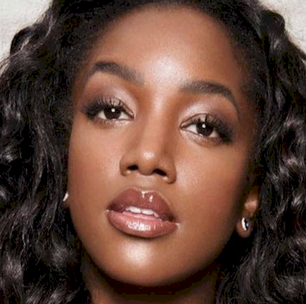 IZA: o segredo da calmaria que precede o reggae