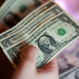 Dólar fecha perto da estabilidade ante o real com EUA e Irã no foco das atenções
