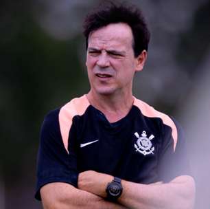 Veja como foi o primeiro treino de Fernando Diniz como técnico do Corinthians
