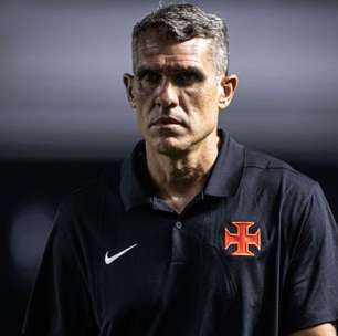 Bruno Lazaroni admite "empate amargo" e explica estratégia do Vasco