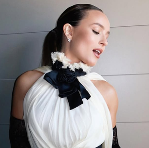 De Chanel vintage a aerolook marrom: 4 looks de Larissa Manoela nos EUA