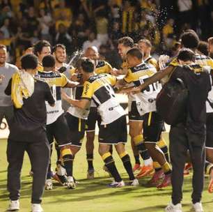 Otero faz golaço de falta nos acréscimos, e Criciúma vence Botafogo-SP