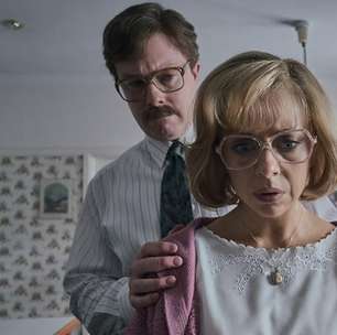 Por que deixaram a tia de Harry Potter loira na nova série? Existe uma explicação para isso