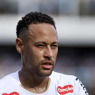 Neymar se manifesta e elogia árbitro após anulação de gol do Santos