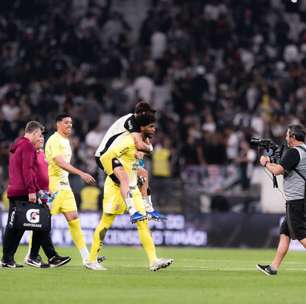 Goleiro do Corinthians é eleito craque durante empate no Dérbi; expulsos são os piores