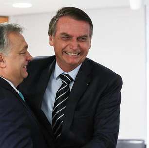 As ligações da família Bolsonaro com Viktor Orbán, que perdeu eleição na Hungria após 16 anos