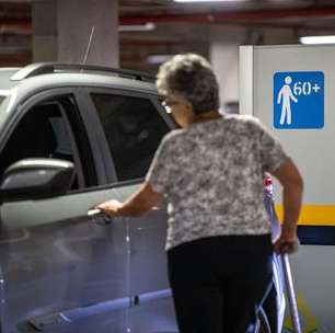 Motoristas com idade acima de 60 anos devem emitir outro documento obrigatório além da CNH; entenda