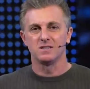 Ibope da TV: Luciano Huck é "atropelado" por clássico, amarga 2º lugar e vive domingo de terror na Globo