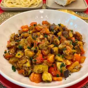 Berinjela na airfryer : fácil e rápida, com alho e tomate