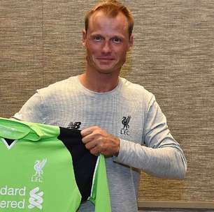 Tragédia: ex-goleiro de Arsenal e Juventus morre em grave acidente de carro