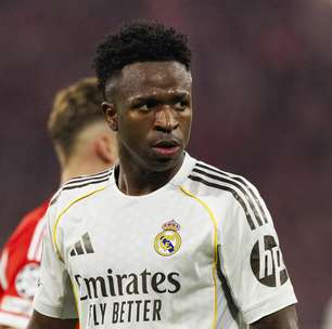 Torcedores pedem saída de Vini Jr. após queda do Real Madrid na Champions