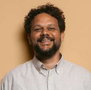 Marcos Almeida mistura indie, brega e calypso em "Vai Ser Criança"