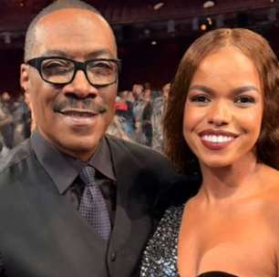 Jeniffer Nascimento elege look Valentino e joias brasileiras em evento que homenageou Eddie Murphy em Los Angeles