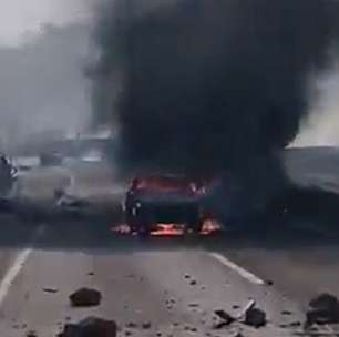 Caminhão de combustível explode e deixa mortos na Via Dutra, no RJ
