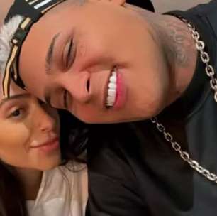 Esposa de MC Ryan SP chora após barraco na porta de presídio; veja