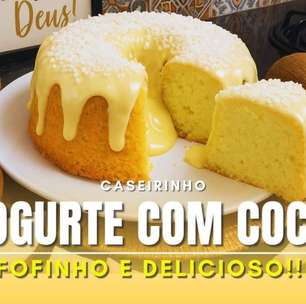 Bolo de iogurte com coco super fofinho e molhadinho, que desmancha na boca