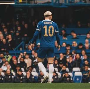 Atacante que custou R$ 400 milhões ao Chelsea é suspenso por 4 anos por doping